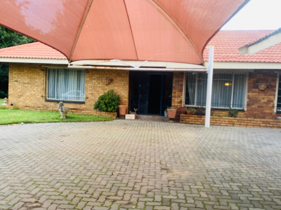 3 Bedroom Property for Sale in Roodia Free State